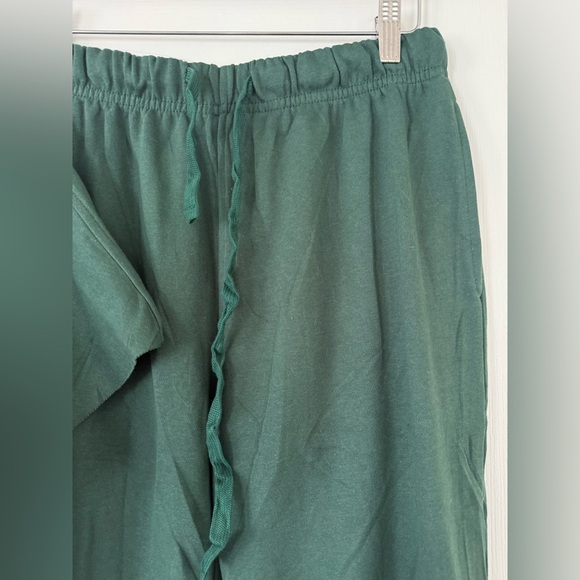 NWT - Green Two-Piece Lounge Sweat Set - Size Small - Picture 9 of 12